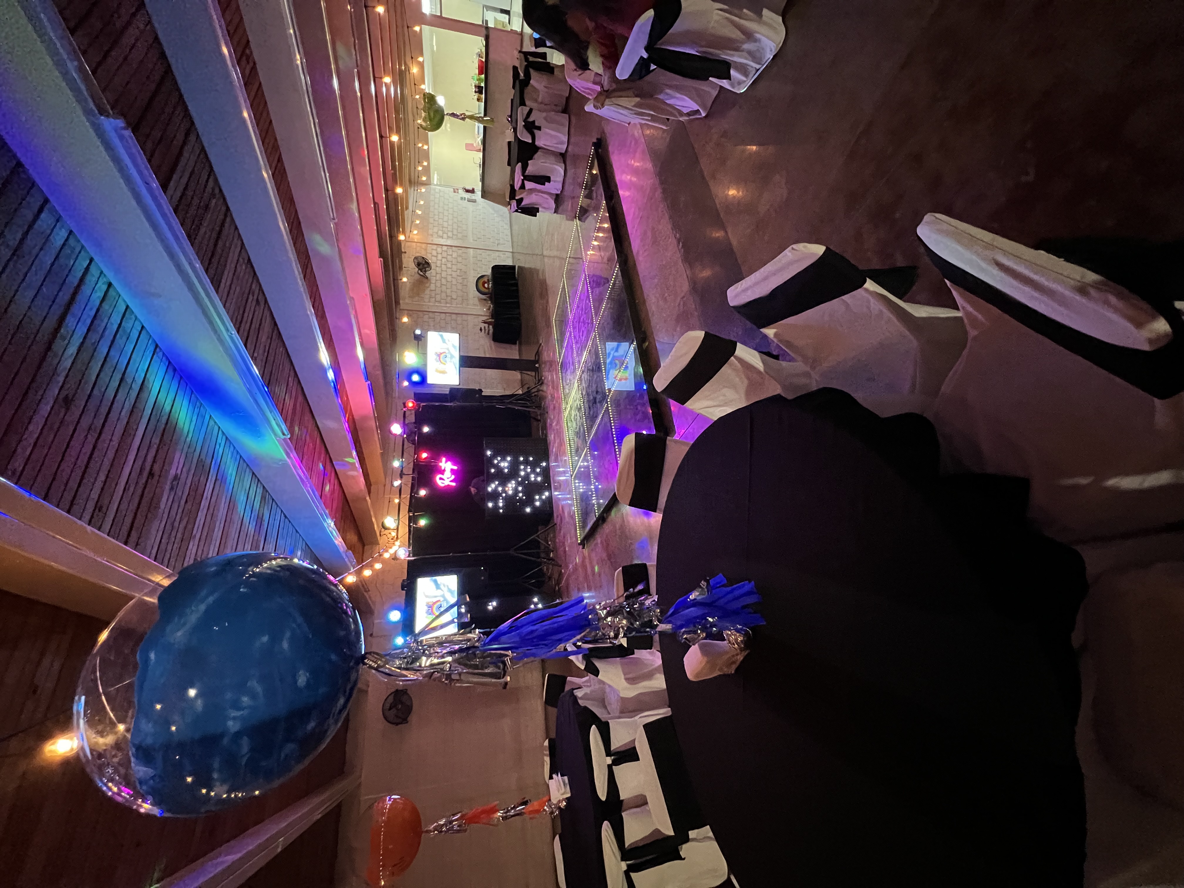 Celebración de cumpleaños en salón Punto A